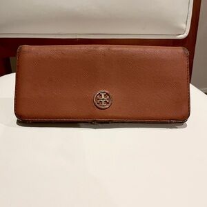 Tory Burch Robinson Wallet